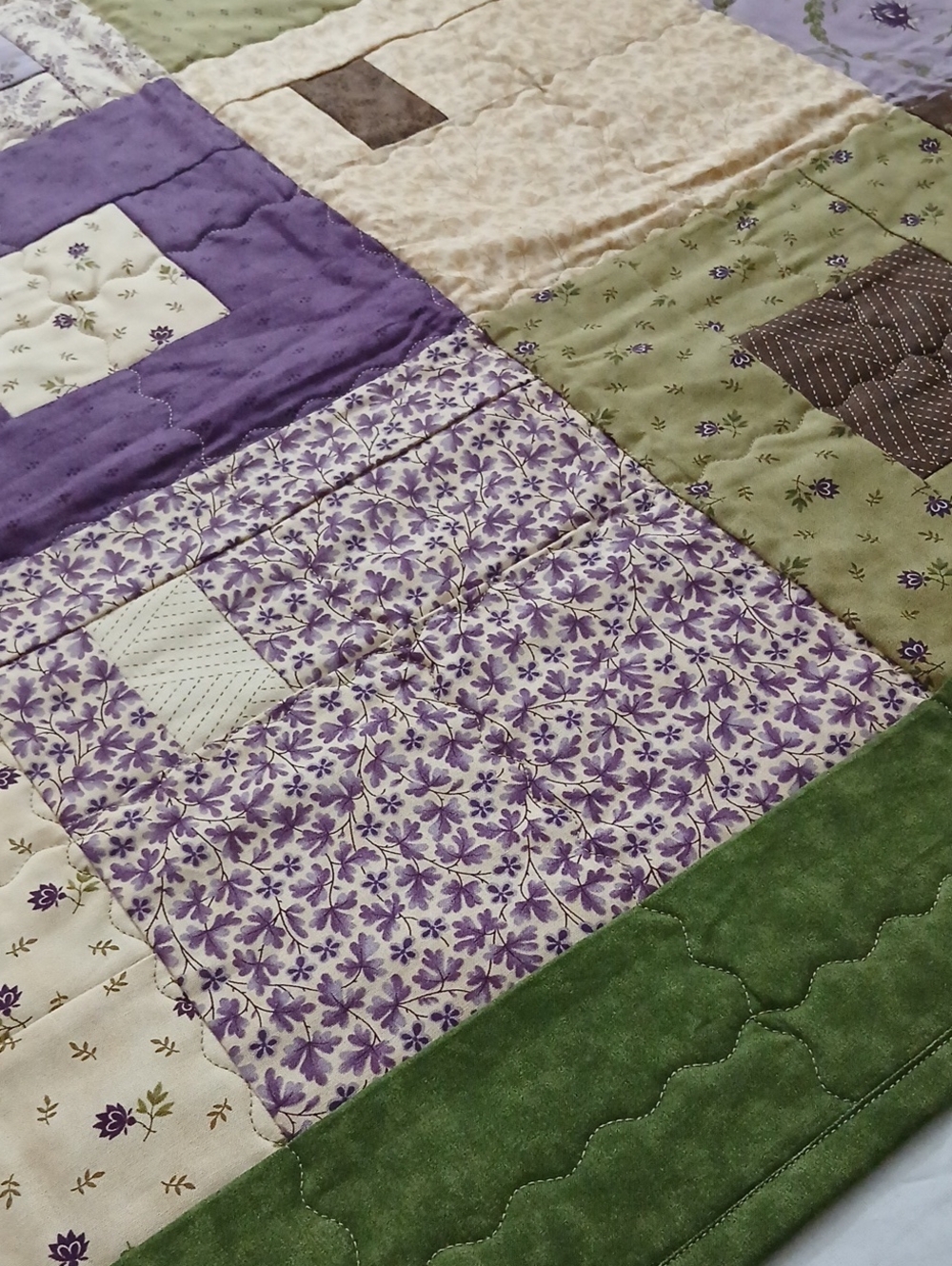 Homemade Botanical Quilt - Picture 11 of 16